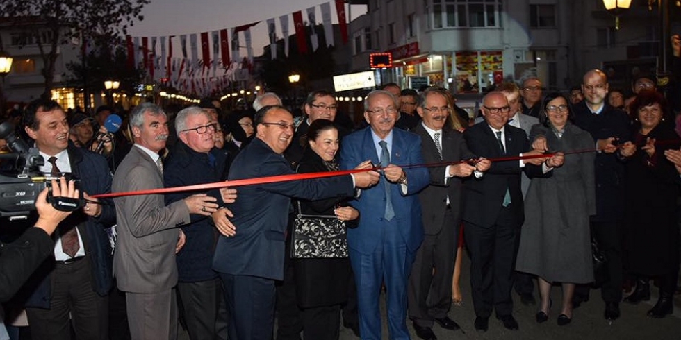 Süleymanpaşa'da, Gençlik Merkezi ve Prof.Dr. Yılmaz Büyükerşen Caddesi Açılışı Yapıldı