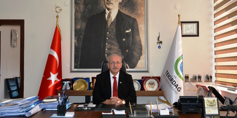 Tekirdağ Büyükşehir Belediye Başkanı Kadir Albayrak'ın 10 Aralık Dünya İnsan Hakları Günü Mesajı