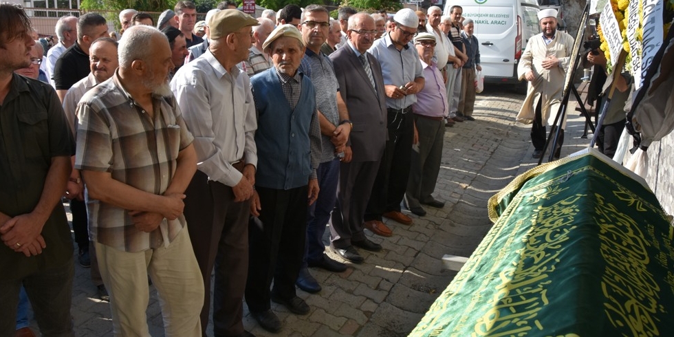 Başkan Albayrak Hacer Çetin'in Cenaze Törenine Katıldı
