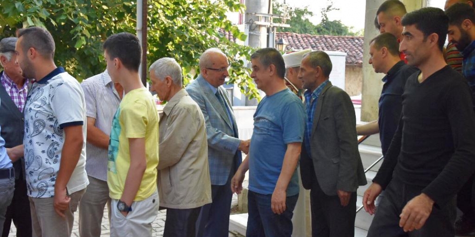 Başkan Albayrak, Vatandaşlarla Bayramlaştı