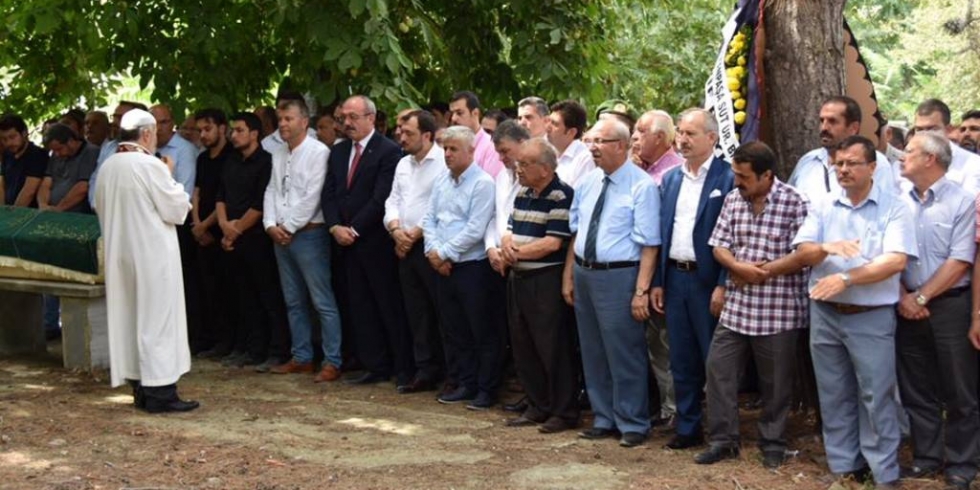 Başkan Kadir Albayrak Ahmet Yüksel'in Cenaze Merasimine Katıldı