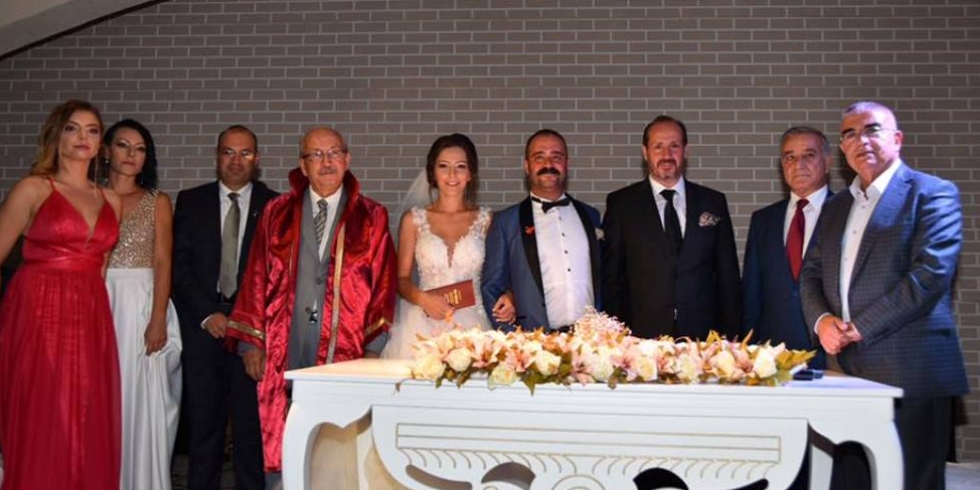 Başkan Albayrak Çisem ve Erdem Çiftinin Nikahını Kıydı