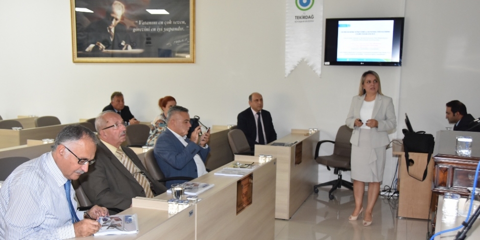 Başkan Albayrak Deprem Risk Yönetimi ve Kentsel İyileştirme Dairesi Başkanlığı Bilgilendirme Toplantısına Katıldı