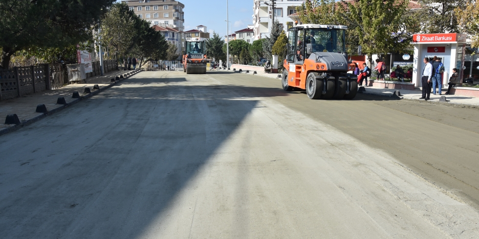Çerkezköy İlçemizin, Kızılpınar Mahallesi, Hürriyet Caddesinde, (SSB) Beton Yol Yapım Çalışmalarımız Başladı. Göstermiş Olduğunuz Sabır İçin Teşekkür Ederiz.