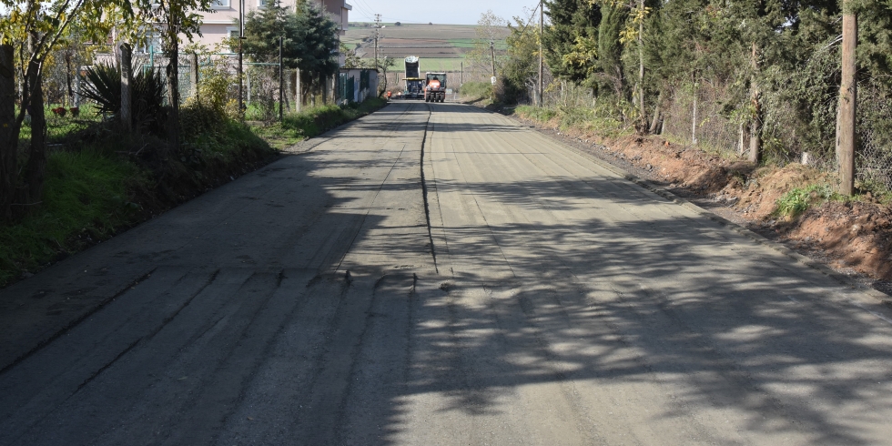 Çorlu İlçemizin, Türkgücü Mahallesi ile Çevreyolu Bağlantı Yolu Arası, (SSB) Beton Yol Yapım Çalışmalarımız Başladı.