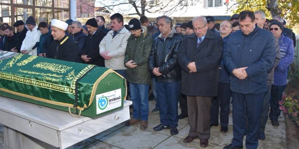 Başkan Kadir Albayrak Ayşe Öztürk'ün Cenaze Törenine Katıldı