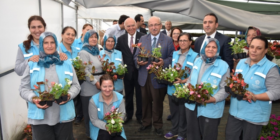 Başkan Albayrak Modern Serada Çiçekçilik Uygulama Alanı Açılış Törenine Katıldı