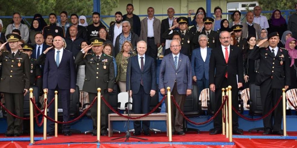 Başkan Kadir Albayrak Kısa Dönem Askerlerin Yemin Törenine Katıldı