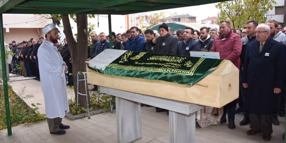 Başkan Albayrak Necmi Canbaz'ın Cenaze Merasimine Katıldı
