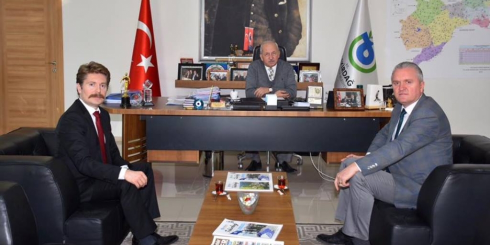 Başkan Albayrak Safalan Mahalle Muhtarı Mehmet Özmen'i Ağırladı