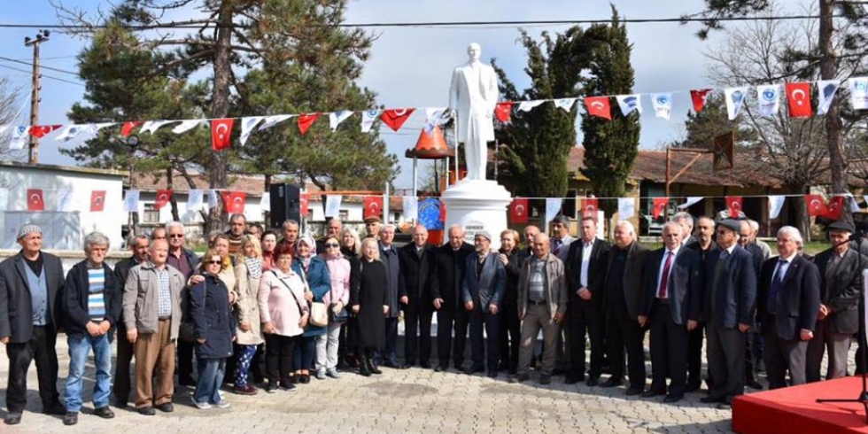 Ortaca Mahallesi'nde Atatürk Anıtı Açılışı Gerçekleşti
