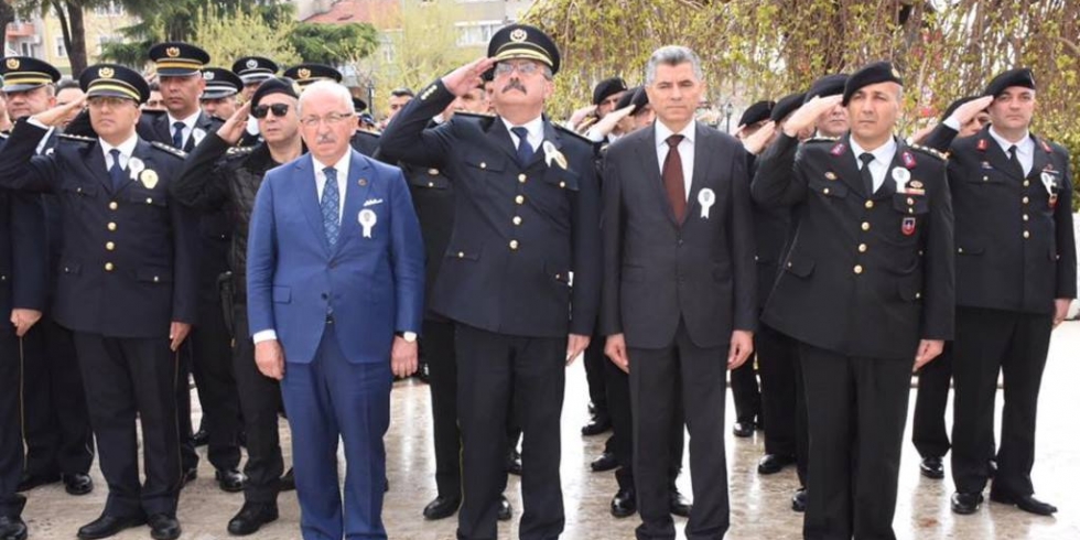 Başkan Albayrak Polis Teşkilatının Kuruluş Yıl Dönümü Dolayısıyla Düzenlenen Çelenk Sunma Törenine Katıldı