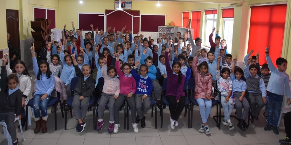 Büyükşehir Belediyesi'den Çocuklara Yerel Demokrasi Eğitimi