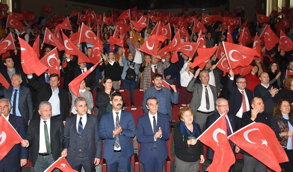 Çerkezköy Atatürk Kültür Merkezi 'Senfonik Destan' İle Kapılarını Açtı