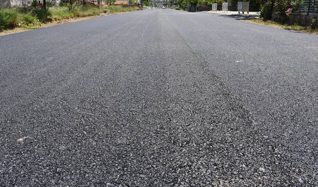 Ergene İlçemizin, Çınar Caddesinde Başlattığımız, BSK Sıcak asfalt serim çalışmalarımız tamamlandı.