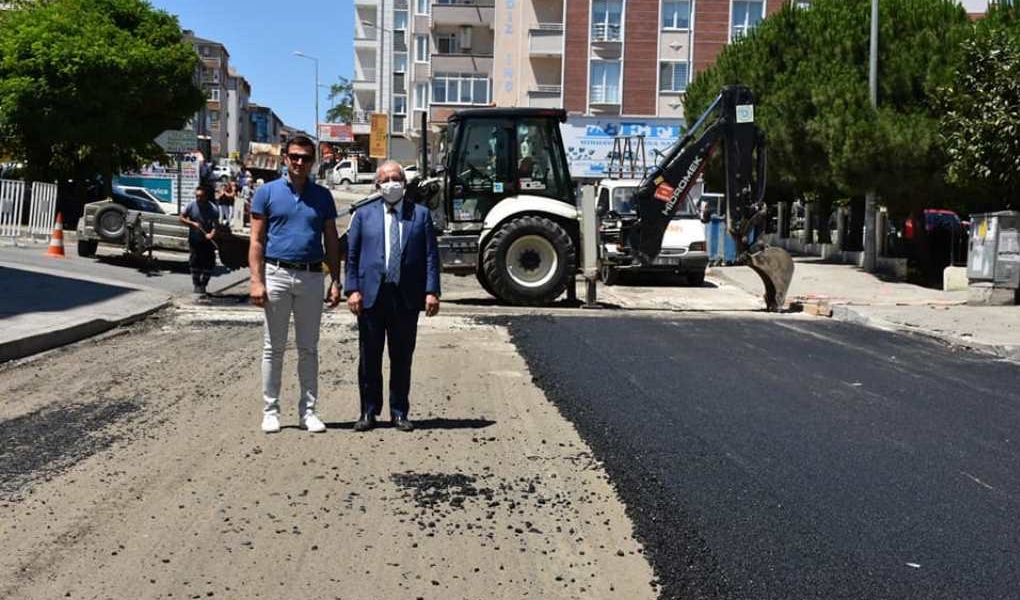 Büyükşehir Belediyesi Çerkezköy ve Şarköy'de Yol Yapım Çalışmalarına Devam Ediyor