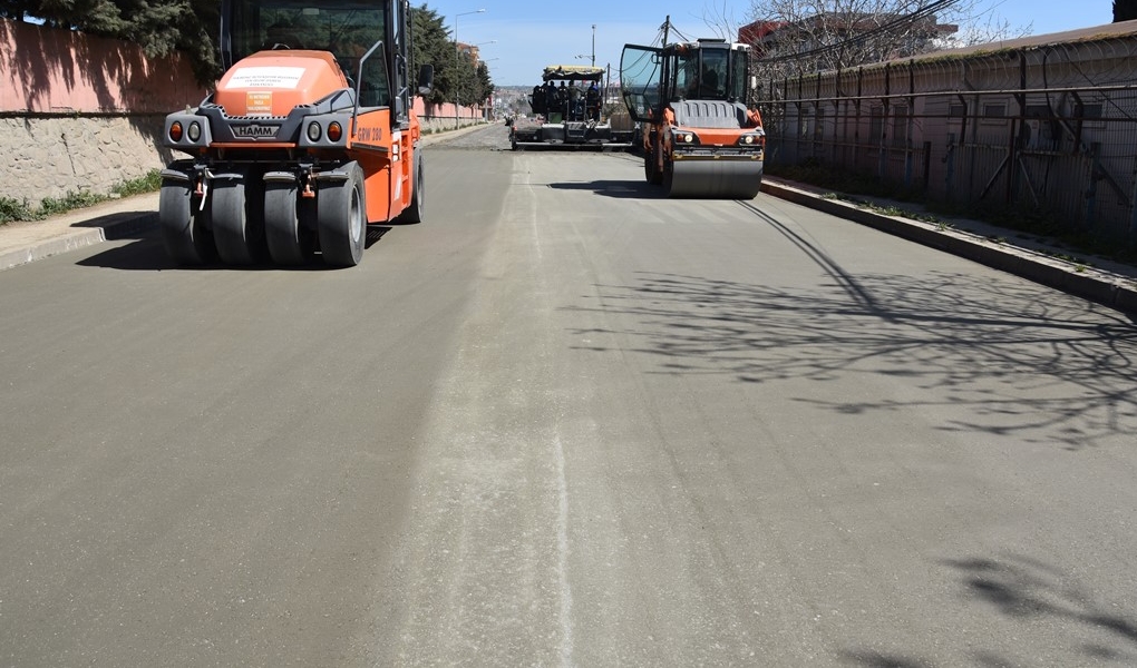 Süleymanpaşa İlçemizin, Barbaros Caddesinde Başlattığımız ssb beton yol serim çalışmalarımız tamamlandı.