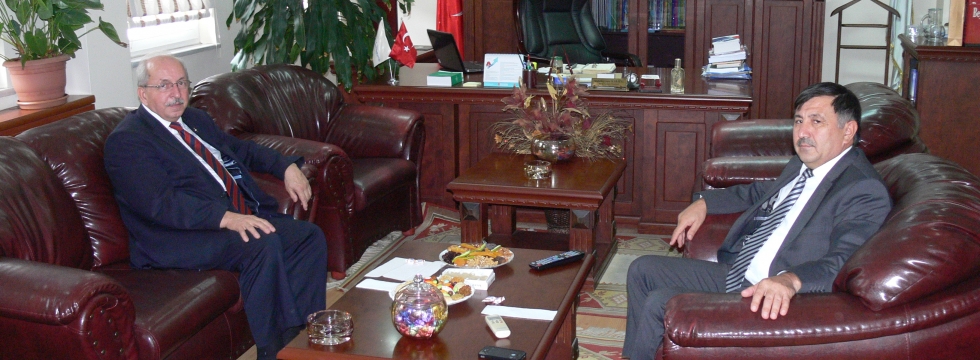 Başkan Albayrak, Vergi Dairesi Başkanı Abdulkayyum Karayel'i Ziyaret Etti
