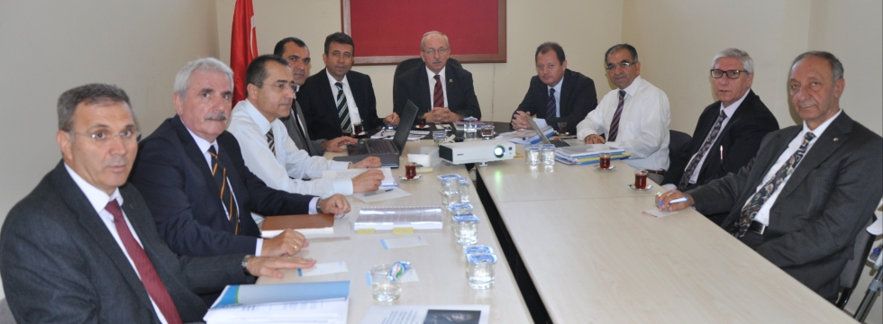 Başkan Albayrak, Büyükşehir Belediyesi Stratejik Plan Toplantısına Katıldı