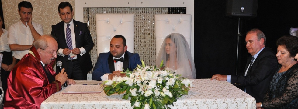 Ogün ve Şimal Kürümoğlu Çiftinin Nikahını Başkan Albayrak Kıydı