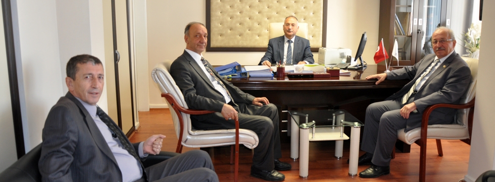 Başkan Albayrak, Ulaşım Daire Başkanı Mehmet Zeki Gürcün'ü Ziyaret Etti