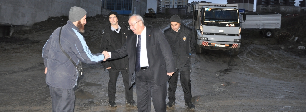 Başkan Albayrak, Sabah Ziyaretlerine Altınova ve Yeni Sanayi Sitesi İle Devam Etti