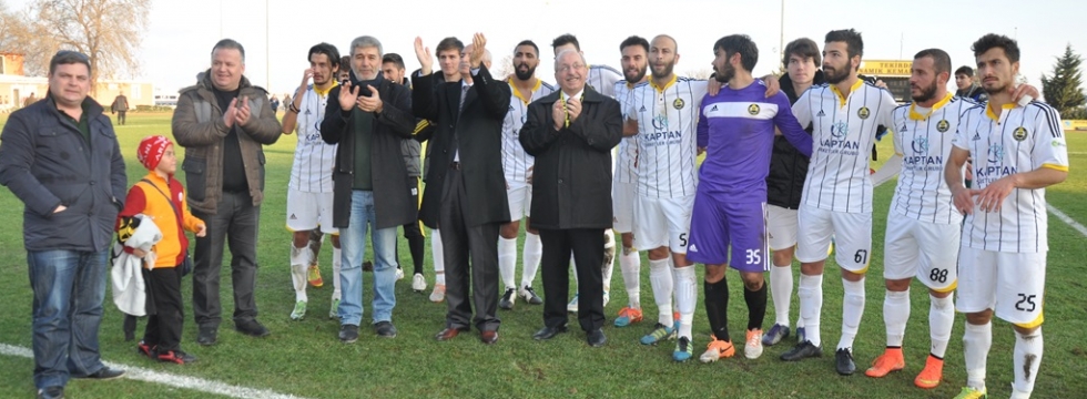Başkan Albayrak'tan Tekirdağspor Futbolcuları ve Yöneticilerine Tebrik