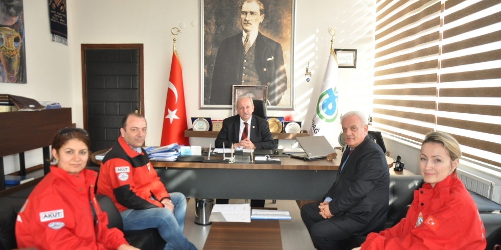 Tekirdağ Büyükşehir Belediyesi İtfaiye Daire Başkanlığı ile AKUT Tekirdağ Temsilciliği arasında yardımlaşma protokolü imzalandı.