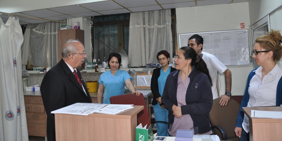 Başkan Albayrak, Devlet Hastanesi Acil Servisini Ziyaret Etti