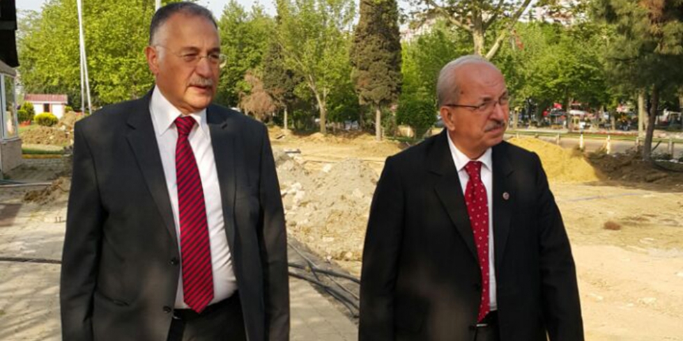 Başkan Albayrak, Altınova ve Sahilde İncelemelerde Bulundu