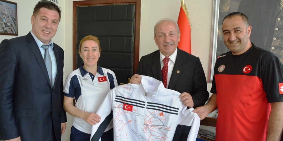 Judo Milli Takım Antrenörlerinden Başkan Albayrak'a Ziyaret