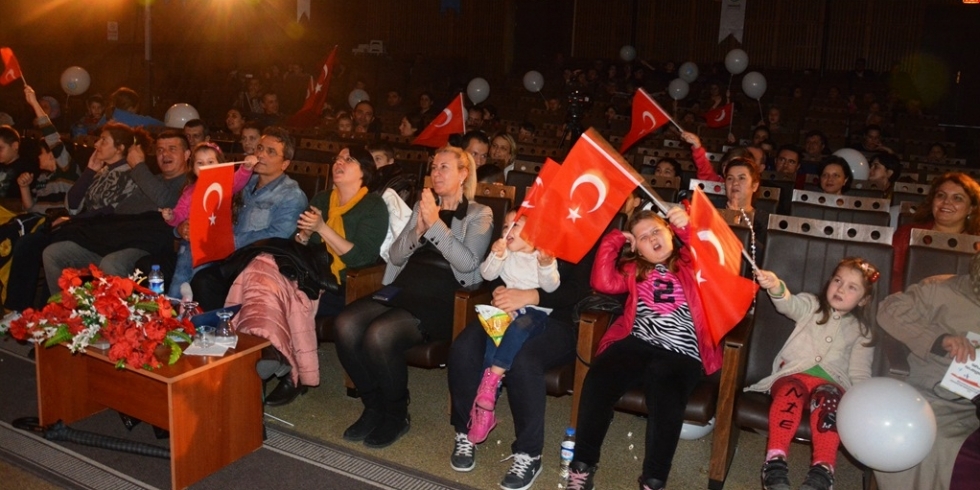 Tekirdağ Büyükşehir Belediyesi Kukla Tiyatrosu Çocukları Eğlendiriyor