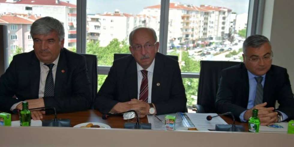 Başkan Albayrak Kapaklı Belediyesinde Düzenlenen Toplantıya Katıldı