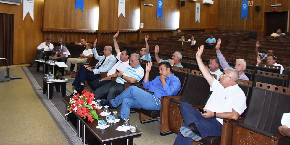 Tekirdağ Büyükşehir Belediyesinden 15 Temmuz Şehitleri Dayanışma Kampanyasına 150 Bin TL Yardım