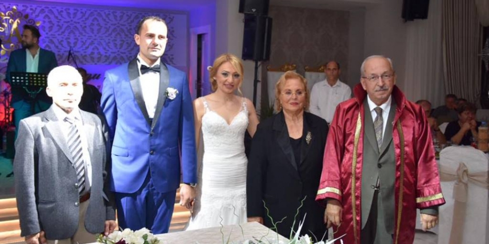 Başkan Albayrak Fatih ve Nurkan Çiftinin Nikahını Kıydı