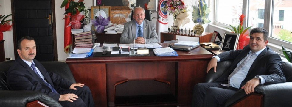  Büyükşehir Belediye Başkanı Kadir Albayrak'a Ziyaretler Sürüyor