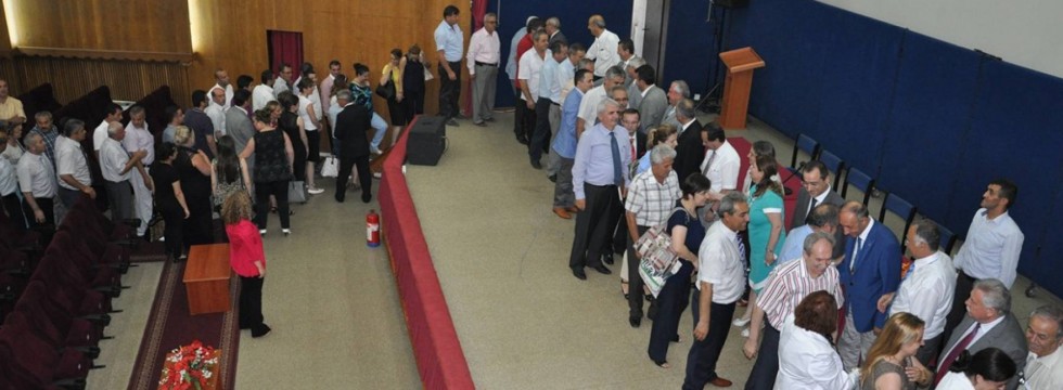 Başkan Albayrak Büyükşehir Belediye Personeliyle Bayramlaştı