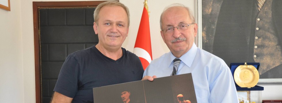 Devlet Tiyatroları Sanatçısı Orhan Kurtuldu'dan Başkan Albayrak'a Ziyaret